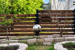 1600 Maple Ave, Austin, TX 78702 - Photo 10