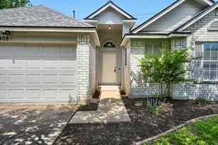 409 Willowbrook Dr, Hutto, TX 78634 - Photo 2