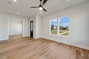 8606 Dongan Dr, Austin, TX 78744 - Photo 4