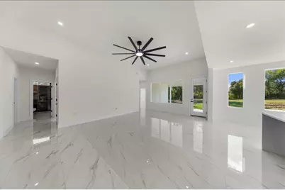 809 Fm 467, Seguin, TX 78155 - Photo 10