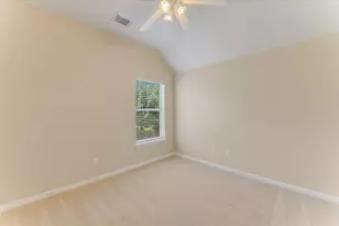 12701 Appaloosa Chase Dr, Austin, TX 78732 - Photo 16