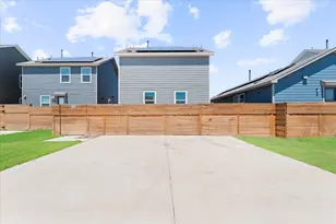 905 Powell St, Kyle, TX 78640 - Photo 36