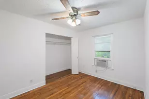 4616 E Cesar Chavez St, Austin, TX 78702 - Photo 8