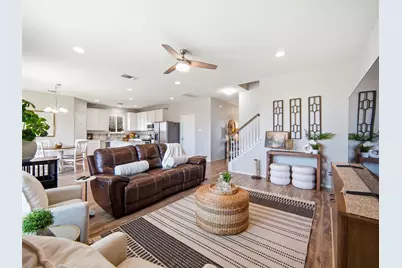 11829 Jackson Falls Way, Manor, TX 78653 - Photo 2