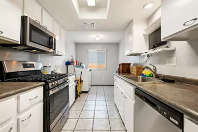 7805 Wakefield Drive, Austin, TX 78749 - Photo 10