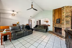 7805 Wakefield Dr, Austin, TX 78749 - Photo 10