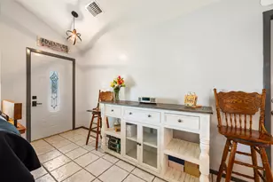 7805 Wakefield Dr, Austin, TX 78749 - Photo 6