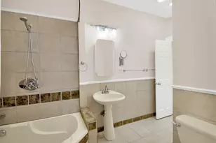 809 E Riverside Dr, Austin, TX 78704 - Photo 22