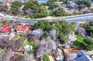 809 E Riverside Dr, Austin, TX 78704 - Photo 38