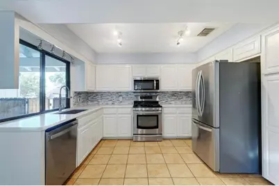 4402 Balcones Woods Drive, Austin, TX 78759 - Photo 10