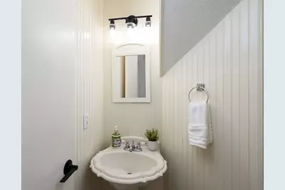 13208 Vendrell Drive, Austin, TX 78729 - Photo 12