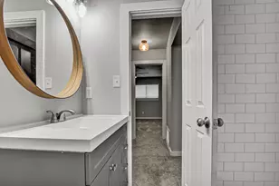 2414 Burleson Ct, Austin, TX 78741 - Photo 14