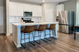 897 Lone Peak Wy, Dripping Springs, TX 78620 - Photo 2