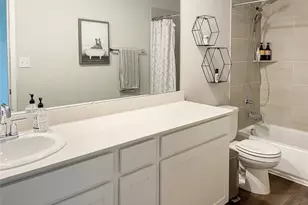 897 Lone Peak Wy, Dripping Springs, TX 78620 - Photo 10