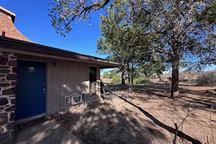 126 Conference Dr, Bastrop, TX 78602 - Photo 2