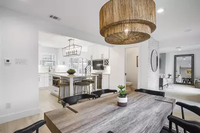 2001 Wychwood Drive, Austin, TX 78746 - Photo 10