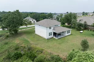 121 Black Talon Ln, Cedar Creek, TX 78612 - Photo 30