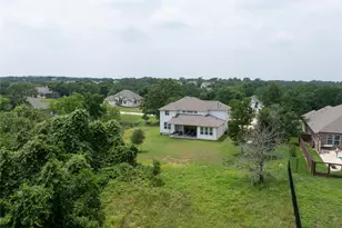 121 Black Talon Ln, Cedar Creek, TX 78612 - Photo 34