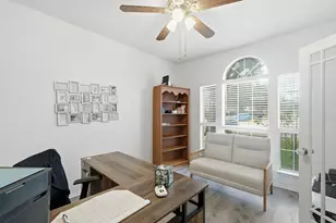 1410 NE Katie Lynch Dr, Pflugerville, TX 78660 - Photo 4