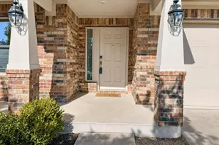 113 Plantain Dr, Hutto, TX 78634 - Photo 2
