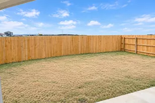 13606 Gunnison Grv Ave, Mustang Ridge, TX 78610 - Photo 16