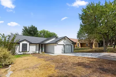 2401 Lasso Drive, Round Rock, TX 78681 - Photo 4