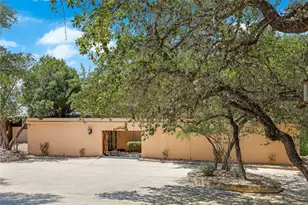 18703 Lakeland Dr, Point Venture, TX 78645 - Photo 2