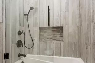 18703 Lakeland Dr, Lago Vista, TX 78645 - Photo 32