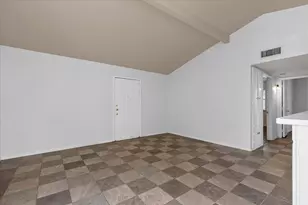 2507 Manor Cir, Austin, TX 78723 - Photo 4