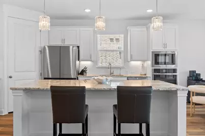 5713 Alamosa Clearing Drive, Lakeway, TX 78738 - Photo 10