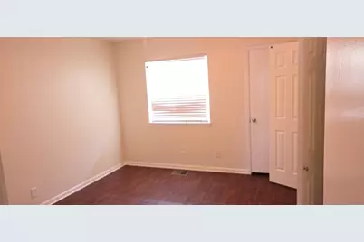 8811 Dawnridge Circle #102, Austin, TX 78757 - Photo 10