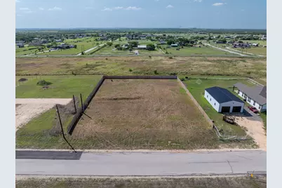 205 Desperado Loop, Del Valle, TX 78617 - Photo 2