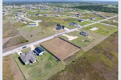 205 Desperado Loop, Del Valle, TX 78617 - Photo 6