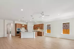 416 Eagle Cyn Dr, Leander, TX 78641 - Photo 4