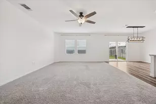 208 Night Riders Wy, Jarrell, TX 76537 - Photo 6