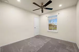 221 Camellia Dr, Hutto, TX 78634 - Photo 16