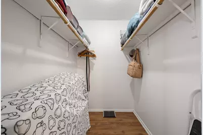 806 W 24th Street #323, Austin, TX 78705 - Photo 16