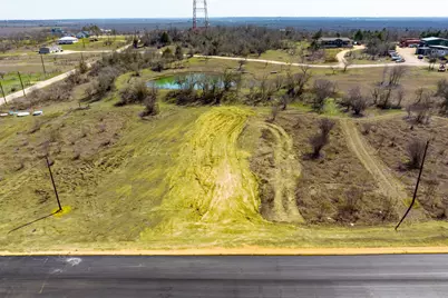 211 Sage Hills Drive, Lockhart, TX 78644 - Photo 8