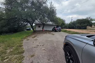 25408 Cove Dr, Spicewood, TX 78669 - Photo 2