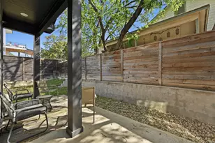 904 Catalpa St, Austin, TX 78702 - Photo 30
