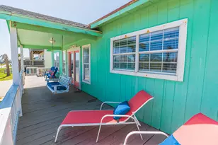 402 Seashell Dr, Surfside Beach, TX 77541 - Photo 2