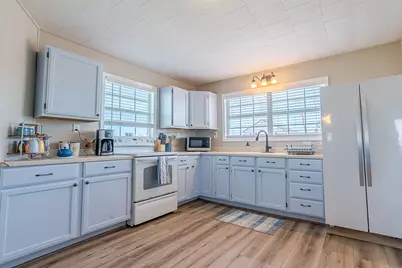 402 Seashell Drive, Surfside Beach, TX 77541 - Photo 14