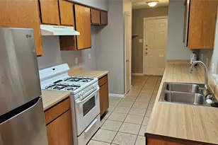 1903 1/2 Margalene Way, Austin, TX 78728 - Photo 4