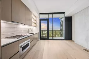 610 Davis St, Austin, TX 78701 - Photo 1