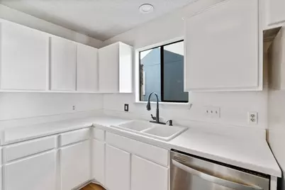 9826 Briar Ridge Drive, Austin, TX 78748 - Photo 10