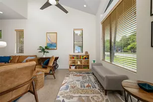 1615 Holly St, Austin, TX 78702 - Photo 6