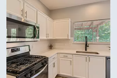 5904 Kabaye Cove, Austin, TX 78749 - Photo 10