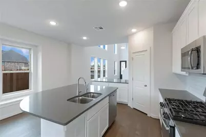 205 Rosebush Drive, Liberty Hill, TX 78642 - Photo 6