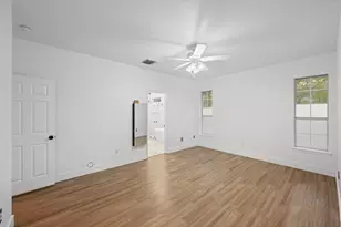 182 Elm Wood Dr, Elgin, TX 78621 - Photo 20