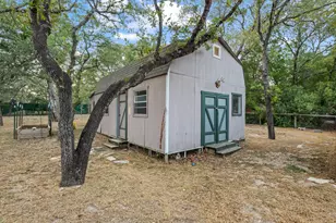 182 Elm Wood Dr, Elgin, TX 78621 - Photo 32